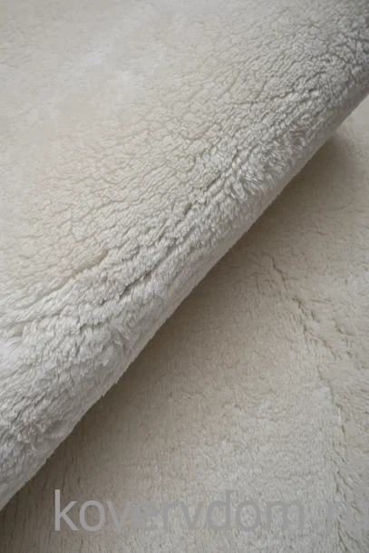 Ковер из искусственного меха Chic 1000A CREAM_1005 Ковер из искусственного меха Chic 1000A CREAM_1005