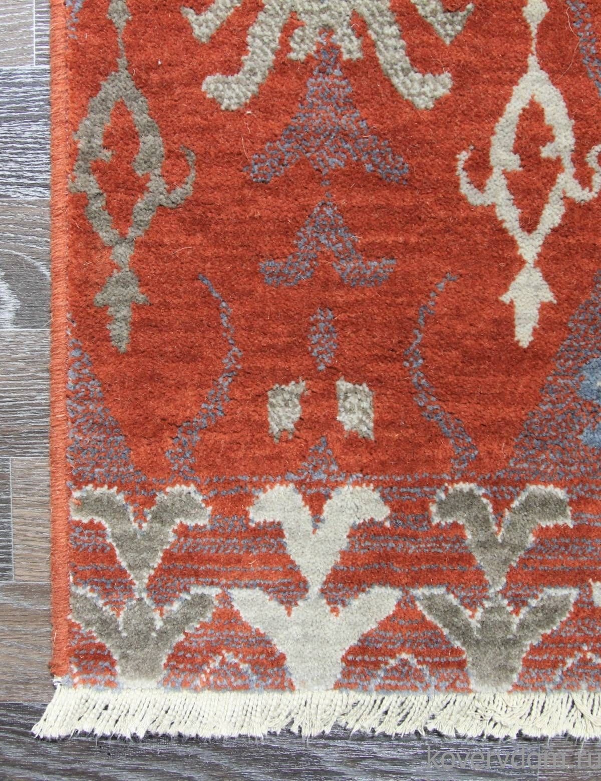 Ковер DJOBIE 45-60 300 V Ковер DJOBIE 45-60 300 V