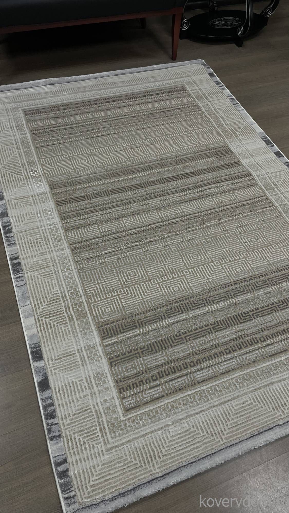 Ковер AMELI 9247A S.BEIGE / P.WHITE